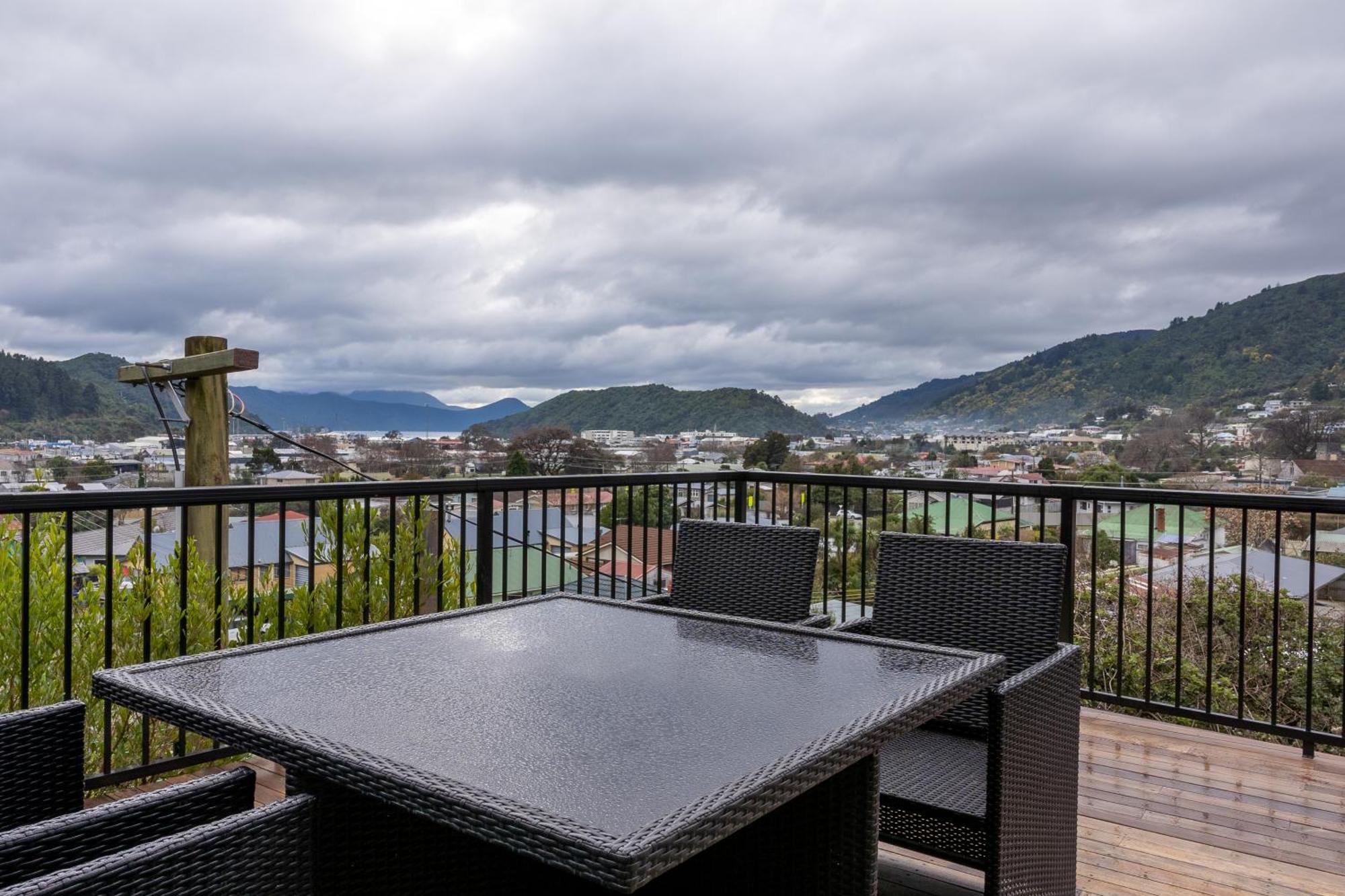 Firkins Retreat, Picton Villa Exterior photo